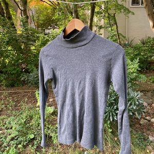 Esby apparel turtleneck